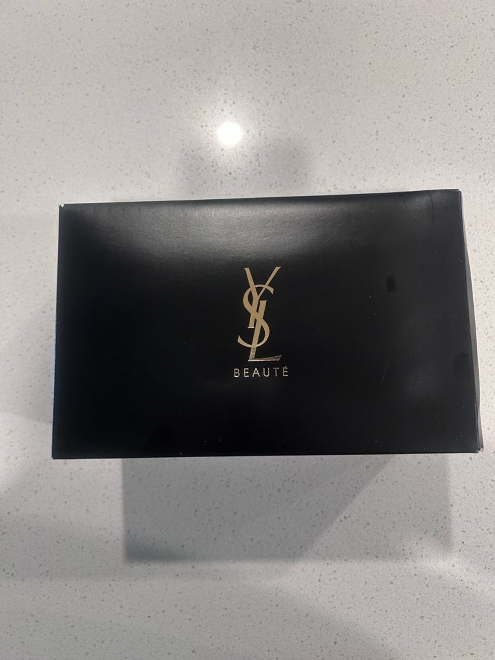 Saint Laurent Red Quilted Leather Makeup Case with Gold Zippers - Picture 5 of 6